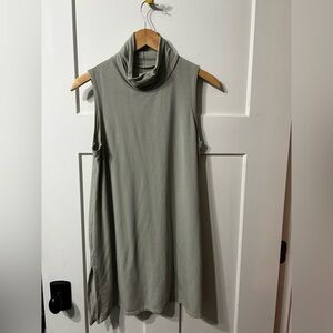 Garnet Hill Light Green Mock Neck Cowl Neck Turtle neck long tunic Top